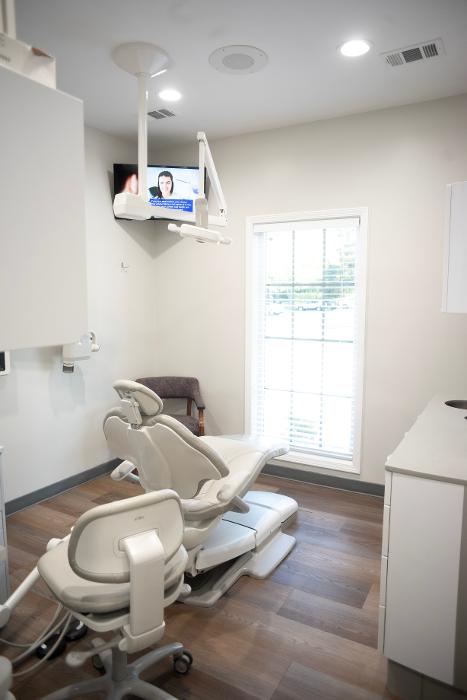 dental treatment room in tuscaloosa