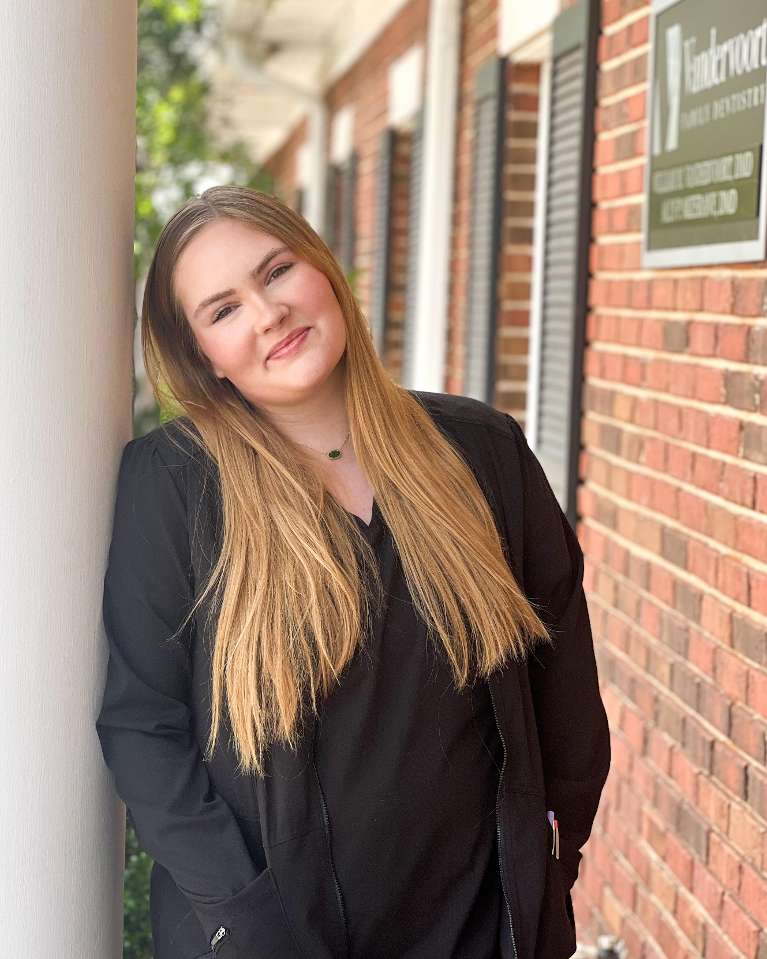 Katelyn Evans a front office coordinator at vandervoort family dentistry, tuscaloosa al